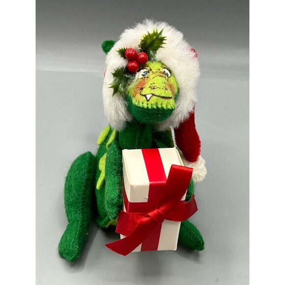 Annalee 1990 Christmas Green Santa Dragon Figurine Holding Gift Box 5" Vtg Figur - Picture 5 of 11